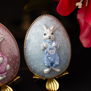 Объемная фигура на яйце фото