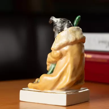 wow video Porcelain rare figurine "Guardian Dog"