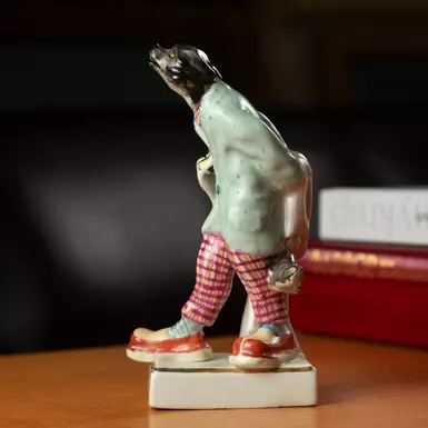 wow video Original porcelain figurine "Wolf dude"
