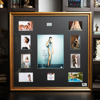 автограф актриси Анджеліни Джолі фото