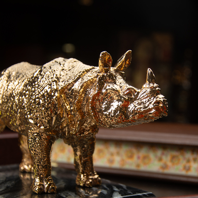 Statuette with skarn stone photo