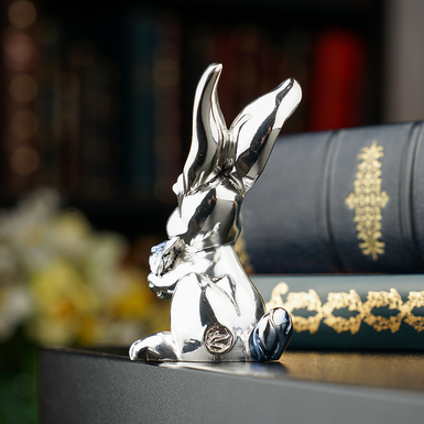 Зворотний бік статуетки фото