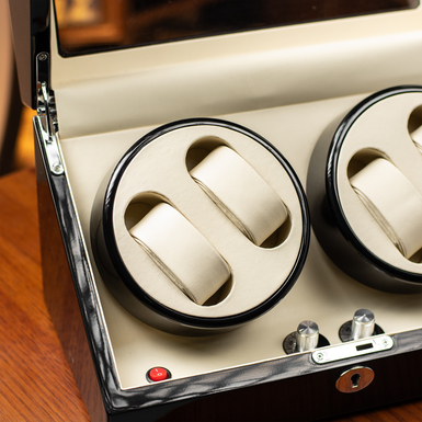 Підзавод двох годинників фото