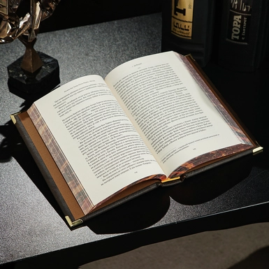 wow video Книга в шкіряній палітурці "Моссад. Найвидатніші операції ізраїльської розвідки"