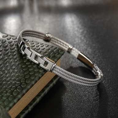 wow video Мужской браслет со вставками из 18-каратного золота "Legion" от Ziligar