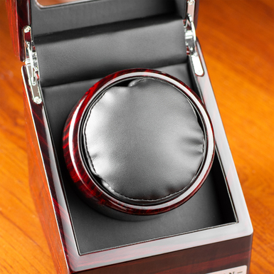 Шкатулка з автопідзаводом та прозорою кришкою фото