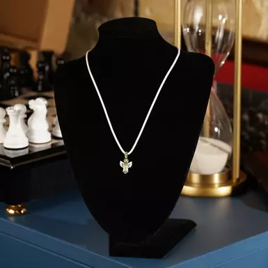 wow video Срібна підвіска з діамантом "Янголятко" від Lobortas