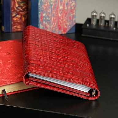 wow video Leather notebook "Scarlet"