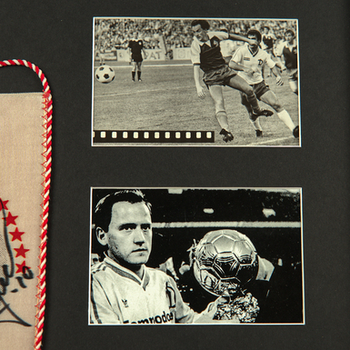 автограф в декоративной раме фото