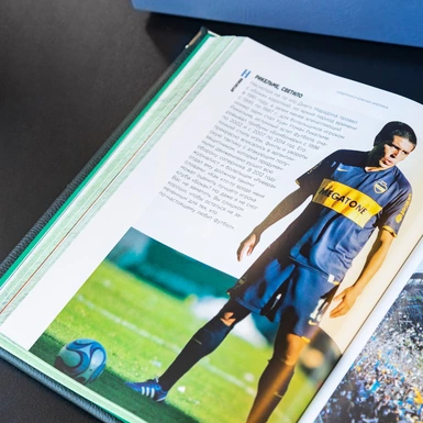 wow video Подарочная книга «1000 лучших футбольных клубов мира» в футляре