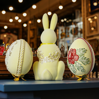 The back side of the figurines photo