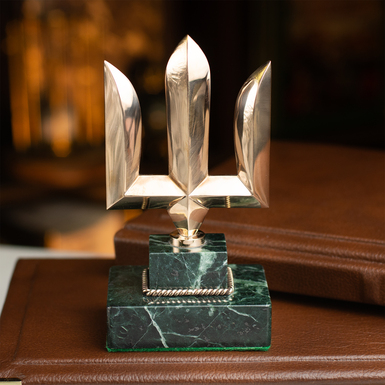 Авторська статуетка з бронзи та мармуру фото 1