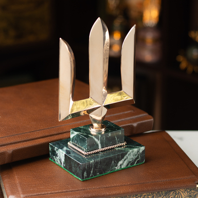 Авторська статуетка з латуні фото 1