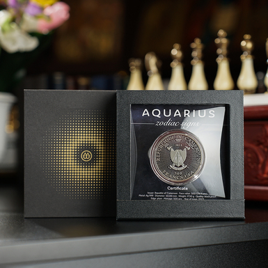 Серебряная монета фото 1