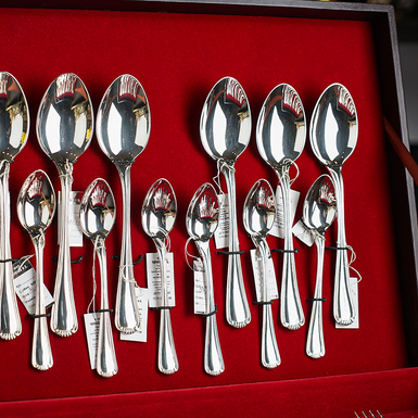 Серебряные столовые приборы фото