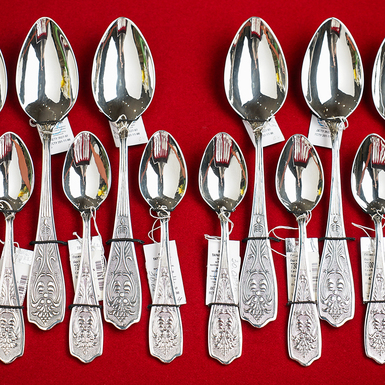 Серебряные столовые приборы фото