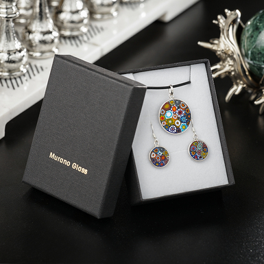 подарункова коробка фото