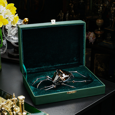 Figurine in a gift box photo