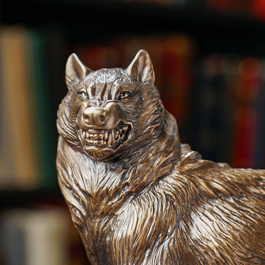 Sculpture wolf photo