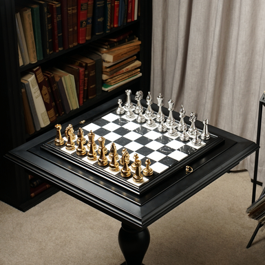 Шахматная доска фото