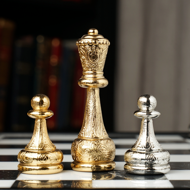 Узоры на золотом и серебряном покрытии фото