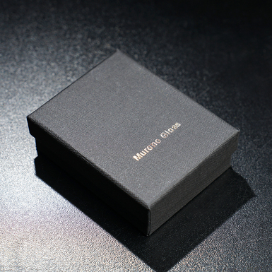 фірмова коробка фото 1