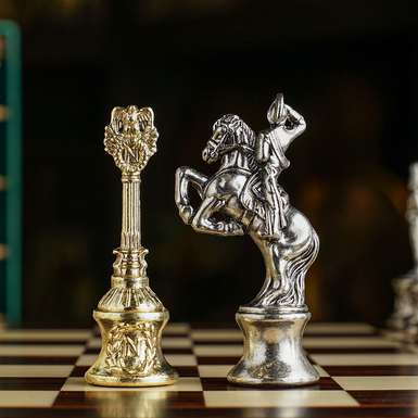Chess set in the interior photo