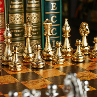 шахові фігурки фото