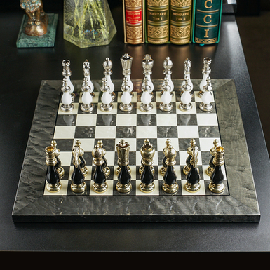 chess pieces photo 1