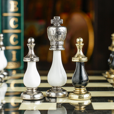 Thematic chess photo