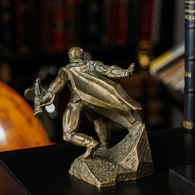 Зворотний бік статуетки фото