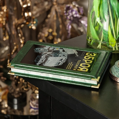 wow video Книга "Оружие победы. Справочник вооружения украинской армии" 1