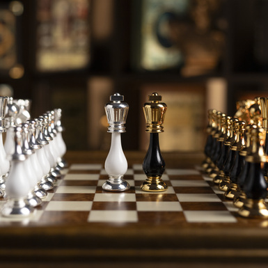 Шахматная доска фото