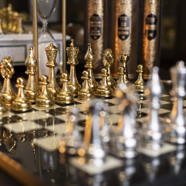 chess pieces photo 1