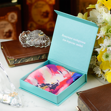 хустку в подарунковій коробці фото 1