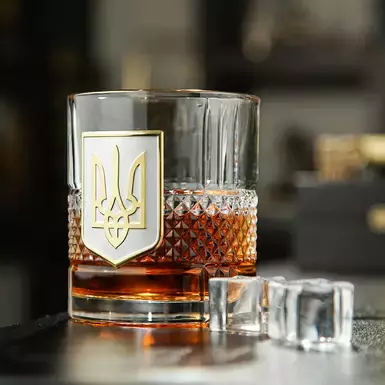 Келихи з українською символікою фото