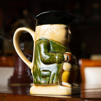 дизайнерский кувшин фото