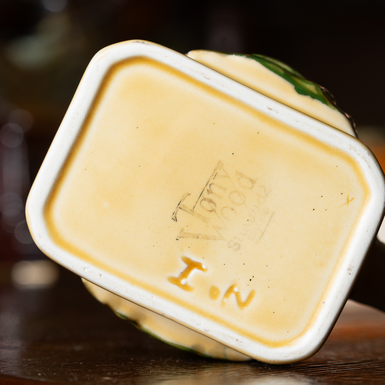 старинный кувшин фото