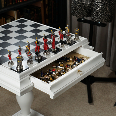 table for game photo