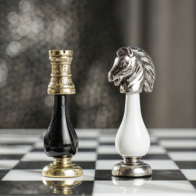 Knight and pawn photo