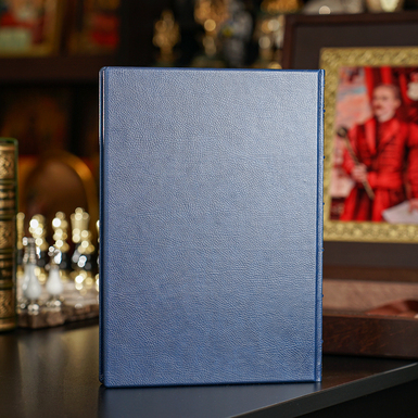 книга у шкірі фото 1