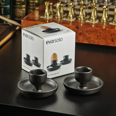 wow video Set of two ceramic egg coasters "Soft Egg" by Eva Solo