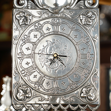 часы в старинном стиле фото