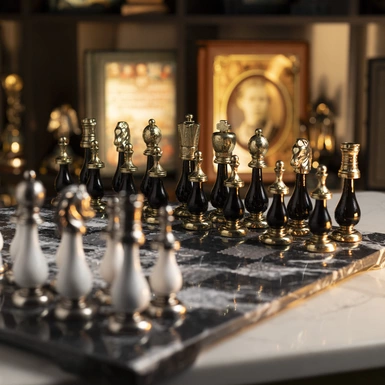 wow video "Calva" chess set with marble board and metal pieces from ITALFAMA