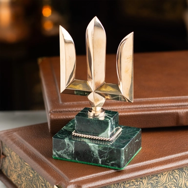 wow відео Авторська статуетка з бронзи та мармуру "Тризуб: воля понад усе!"