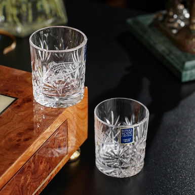 wow video Хрустальные рюмки "British Wildlife Kintyre" (2 шт) от Royal Buckingham, Великобритания