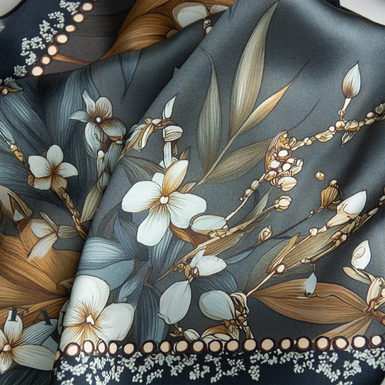 платок в цветочный рисунок фото 1