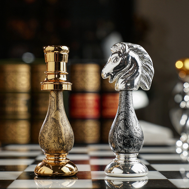 шахова фігура кінь та човна фото 1