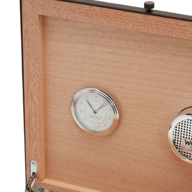 humidor in leather photo
