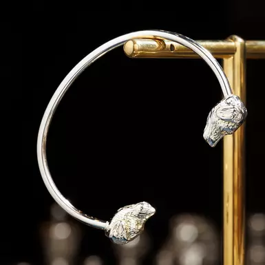 wow видео Браслет из посеребренной стали "Puppies" от Skultuna